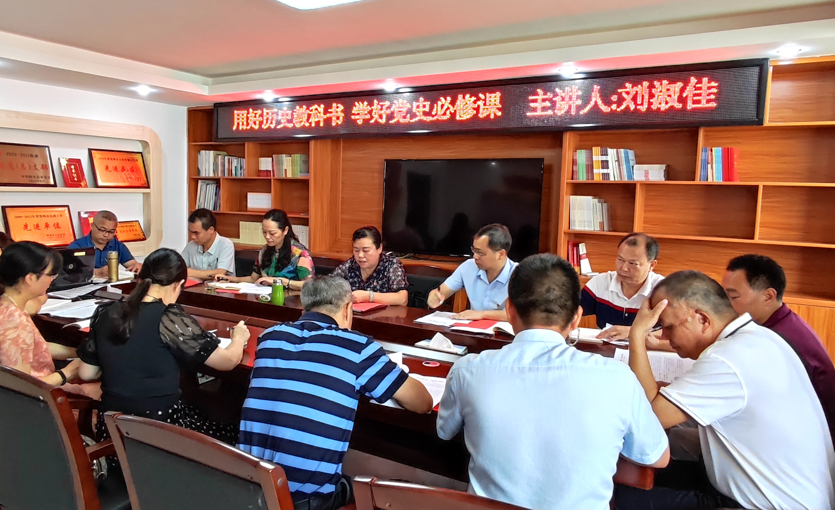 cab5aff806b52862f64c9ecc4f994de.jpg